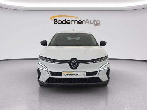 M&eacute;gane Megane E-Tech EV40 130ch standard charge Equilibre 2023 occasion 22200 Guingamp