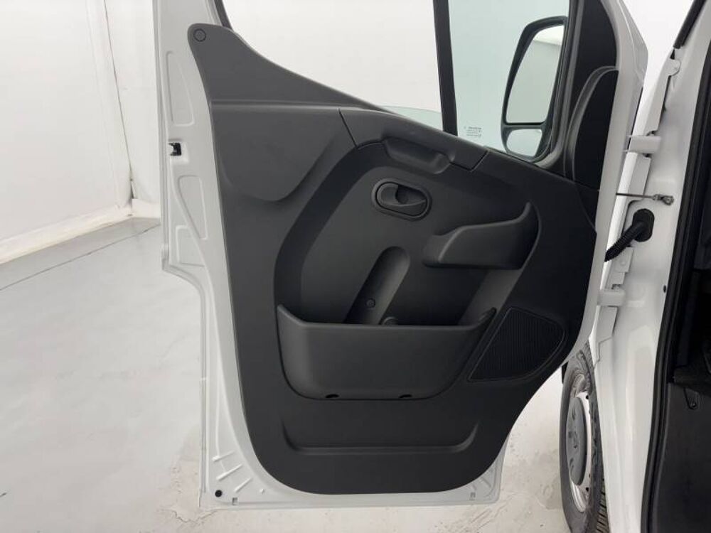 Master MASTER FGN TRAC F3500 L2H2 BLUE DCI 135 CONFORT 2024 occasion 29600 Morlaix