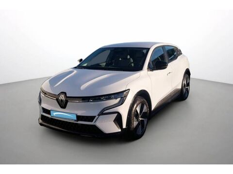 Renault M&eacute;gane Megane E-Tech EV40 130ch standard charge Equilibre 2023 occasion Plo&euml;rmel 56800