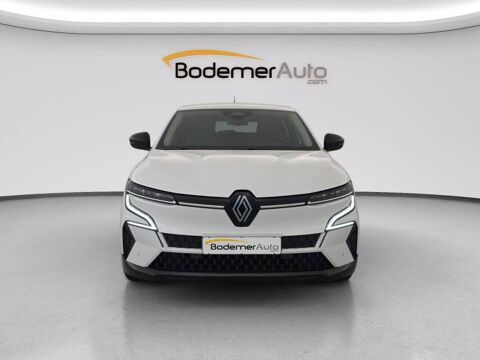M&eacute;gane Megane E-Tech EV40 130ch standard charge Equilibre 2022 occasion 22000 Saint-Brieuc