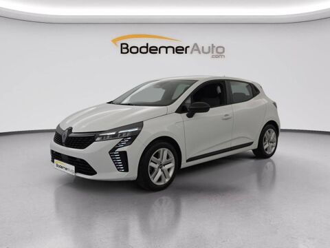 Annonce voiture Renault Clio 17390 €