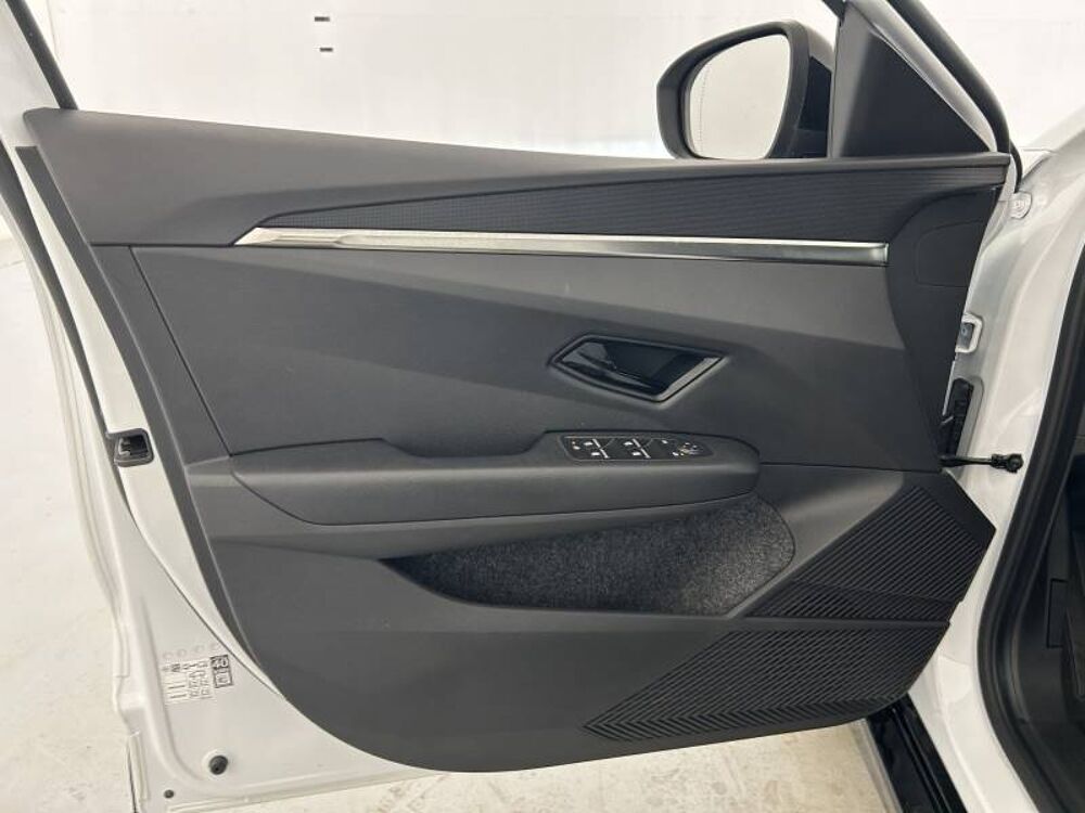 M&eacute;gane Megane E-Tech EV40 130ch standard charge Equilibre 2023 occasion 56800 Plo&euml;rmel