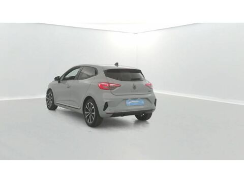 Clio E-Tech full hybrid 145 Techno 2023 occasion 56850 Caudan