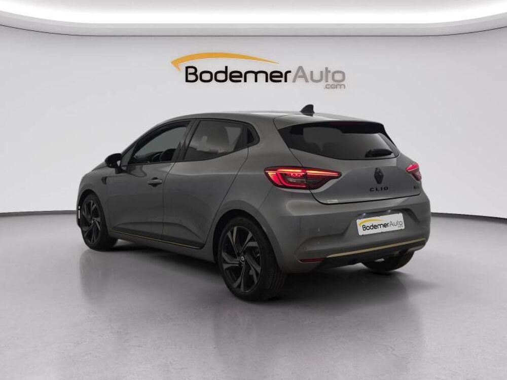 Clio E-Tech full hybrid 145 Engineered 2023 occasion 29000 Quimper