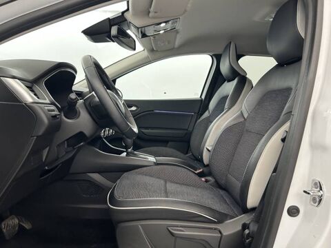 Captur E-Tech full hybrid 145 Techno fast track 2022 occasion 14200 H&eacute;rouville-Saint-Clair