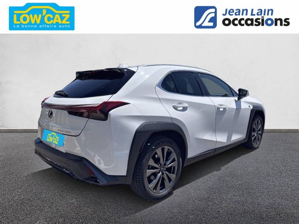 UX 250h 4WD F SPORT Design 2023 occasion 38130 &Eacute;chirolles