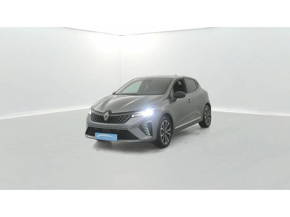Clio E-Tech full hybrid 145 Techno 2024 occasion 14200 H&eacute;rouville-Saint-Clair