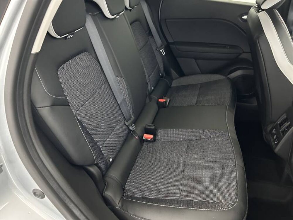 Captur E-Tech full hybrid 145 Techno 2023 occasion 29000 Quimper