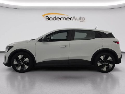 M&eacute;gane Megane E-Tech EV40 130ch standard charge Equilibre 2022 occasion 22000 Saint-Brieuc