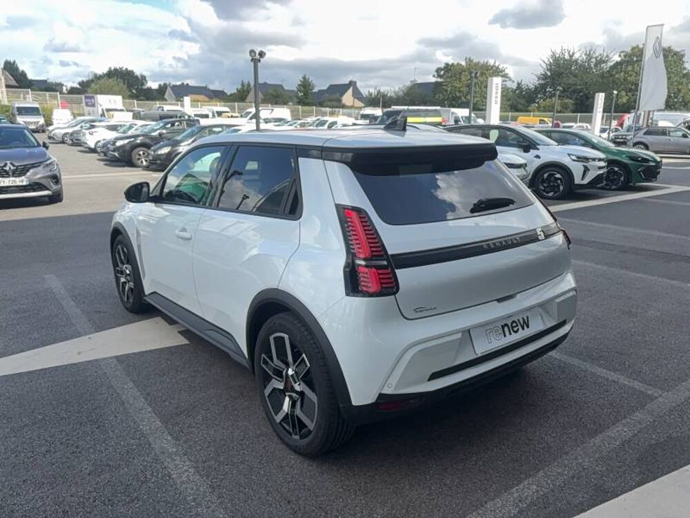 R5 Renault 5 E-Tech Electrique 120 ch autonomie urbaine Techno 2026 occasion 22400 Lamballe
