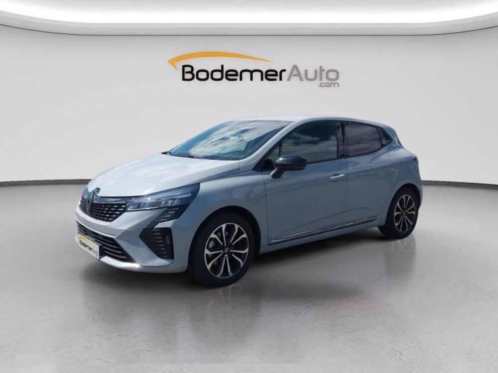 Clio E-Tech full hybrid 145 Techno 2023 occasion 22600 Loud&eacute;ac