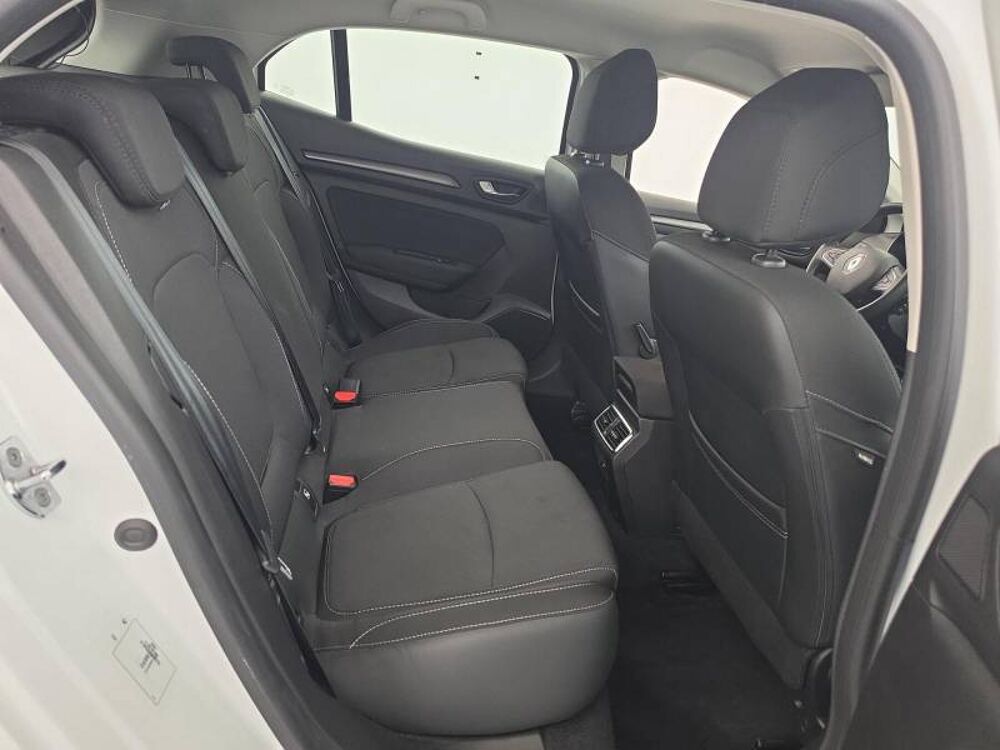 M&eacute;gane IV Berline Blue dCi 115 - 20 Business 2020 occasion 61100 Flers