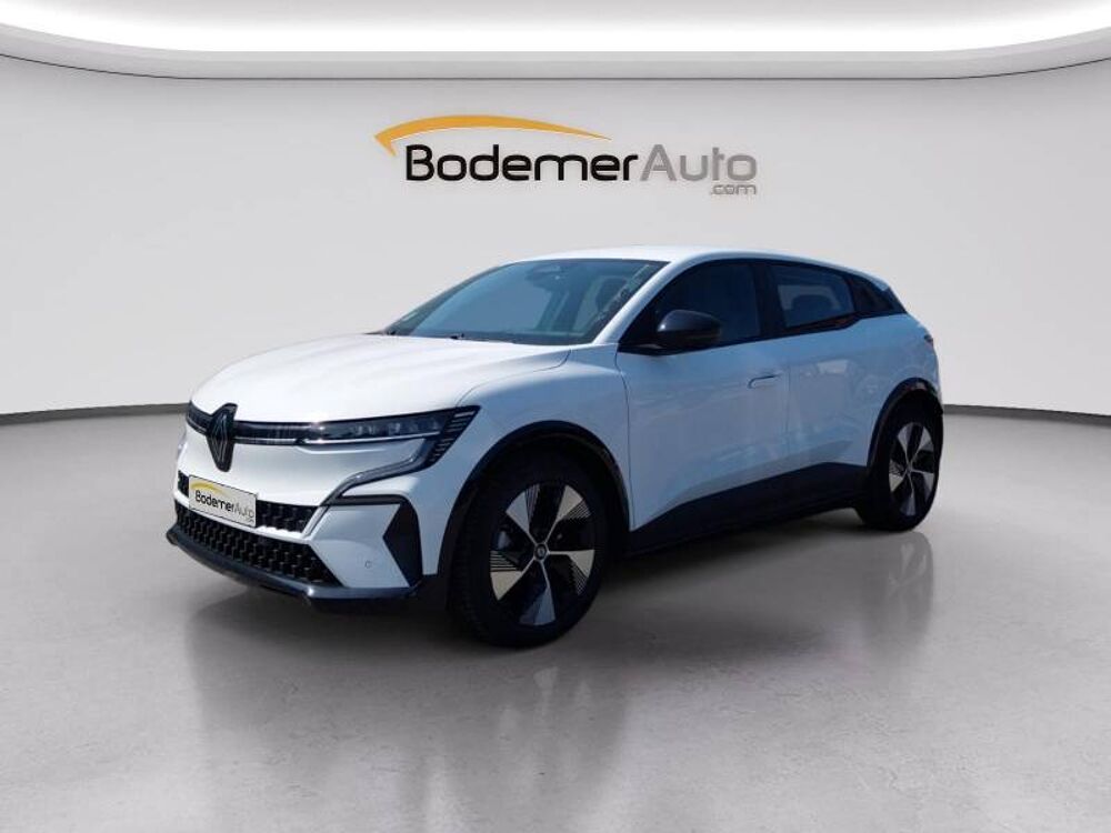 M&eacute;gane Megane E-Tech EV40 130ch standard charge Equilibre 2023 occasion 22200 Guingamp