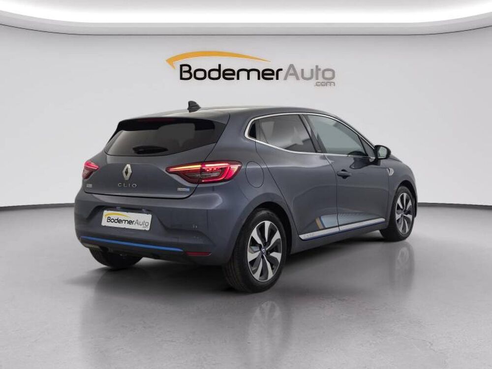 Clio E-Tech 140 - 21 Premi&egrave;re Edition 2021 occasion 29900 Concarneau