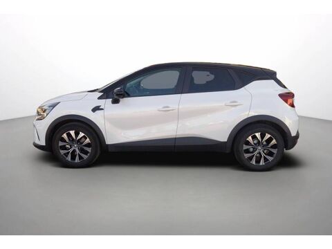 Captur E-Tech full hybrid 145 Evolution 2022 occasion 14200 H&eacute;rouville-Saint-Clair