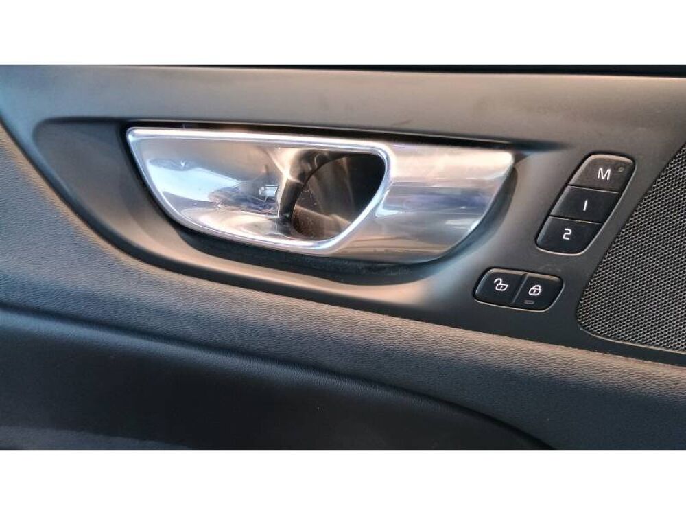 V60 T8 Twin Engine 303 ch + 87 ch Geartronic 8 R-Design 2020 occasion 35760 Saint-Gr&eacute;goire