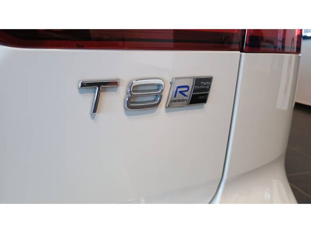 V60 T8 Twin Engine 303 ch + 87 ch Geartronic 8 R-Design 2020 occasion 35760 Saint-Gr&eacute;goire