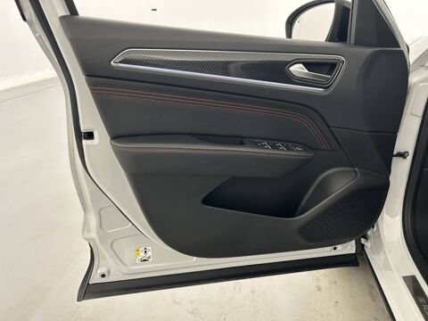 Arkana E-Tech hybride 145 R.S. Line Fast Track 2022 occasion 14200 H&eacute;rouville-Saint-Clair