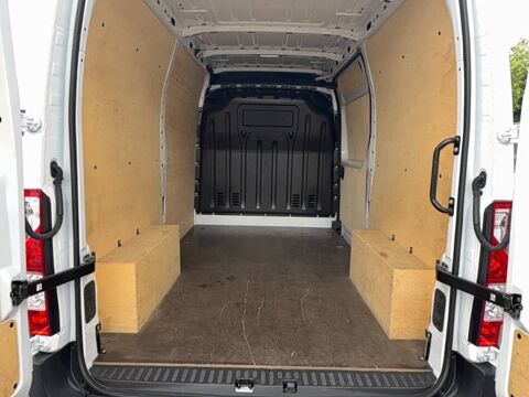 Master MASTER FGN TRAC F3500 L2H2 BLUE DCI 135 CONFORT 2023 occasion 56800 Plo&euml;rmel