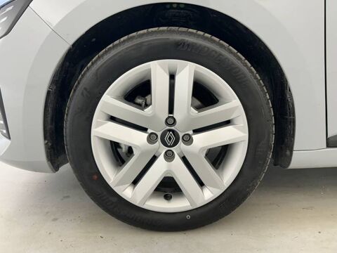 Clio E-Tech full hybrid 145 Evolution 2025 occasion 56400 Auray