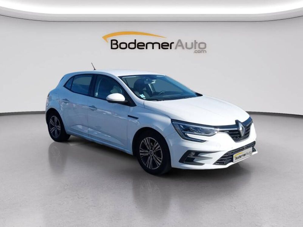 M&eacute;gane Megane IV Berline Blue dCi 115 Evolution 2022 occasion 22600 Loud&eacute;ac