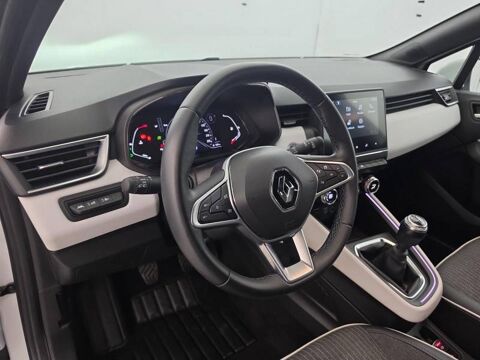 Clio TCe 90 - 21N Intens 2022 occasion 29900 Concarneau