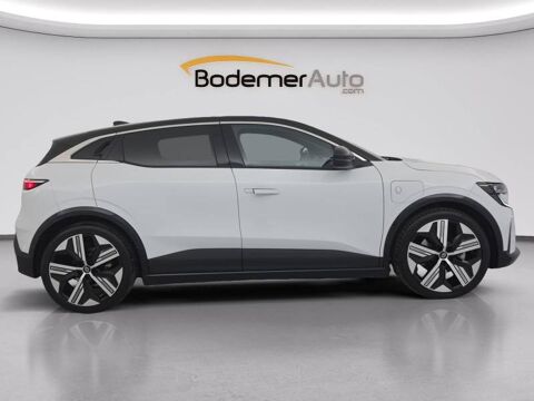 M&eacute;gane Megane E-Tech EV60 220 ch optimum charge Iconic 2023 occasion 29900 Concarneau