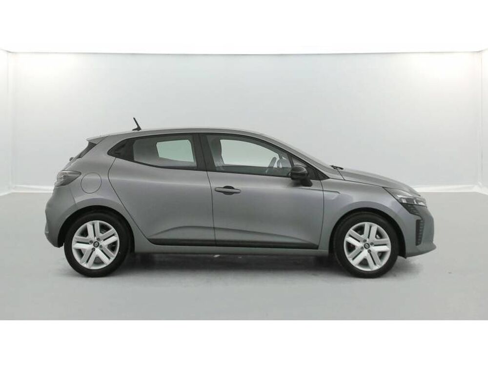 Clio E-Tech full hybrid 145 ch GSR2 Evolution 2025 occasion 14200 H&eacute;rouville-Saint-Clair