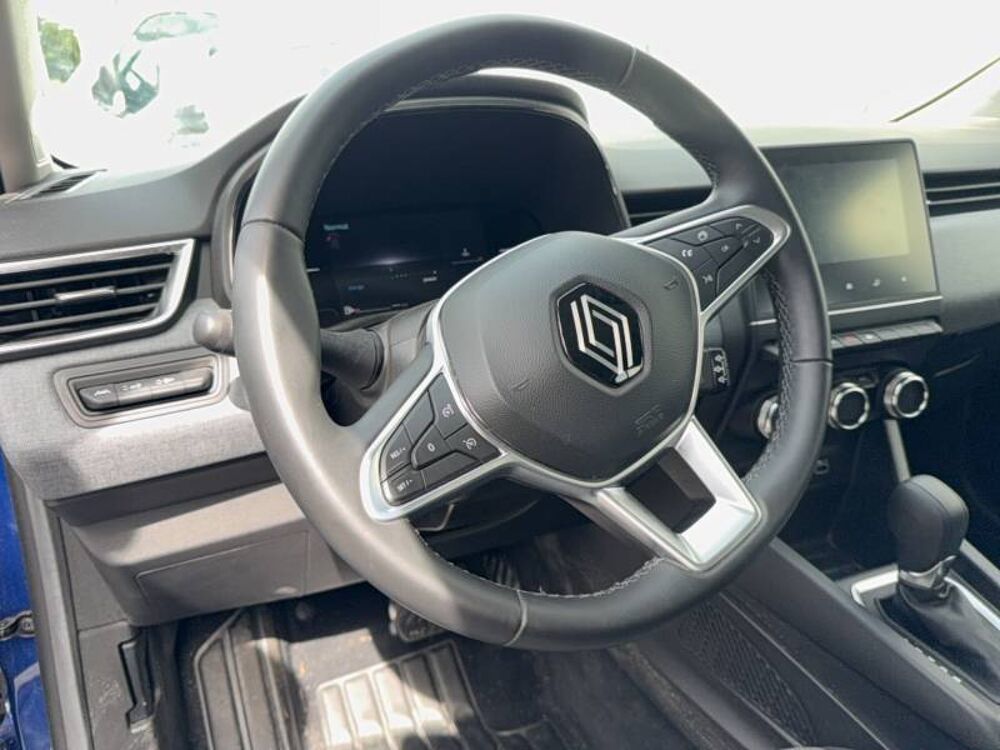 Clio E-Tech full hybrid 145 Evolution 2024 occasion 22200 Guingamp