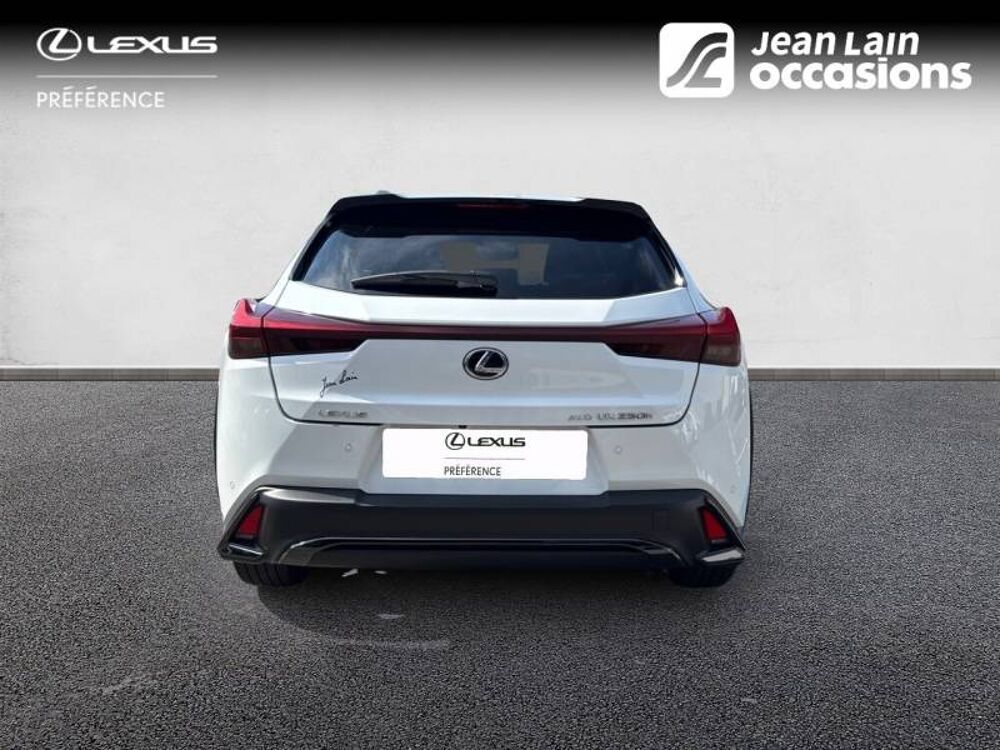 UX 250h 4WD F SPORT Design 2023 occasion 38130 &Eacute;chirolles