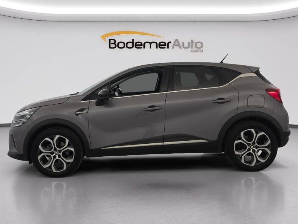 Captur E-Tech Plug-in 160 - 21 Intens 2022 occasion 22200 Guingamp