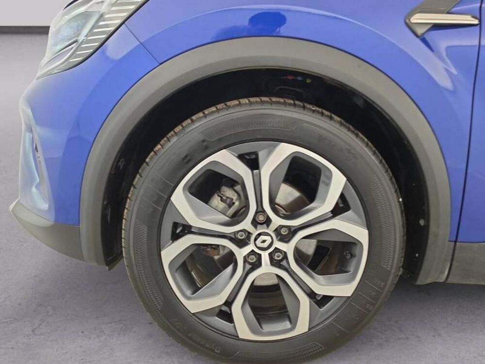 Captur E-Tech full hybrid 145 Techno fast track 2023 occasion 14200 H&eacute;rouville-Saint-Clair