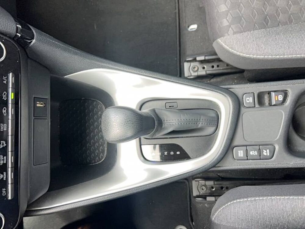 Yaris Hybride 116h Collection 2022 occasion 29150 Ch&acirc;teaulin