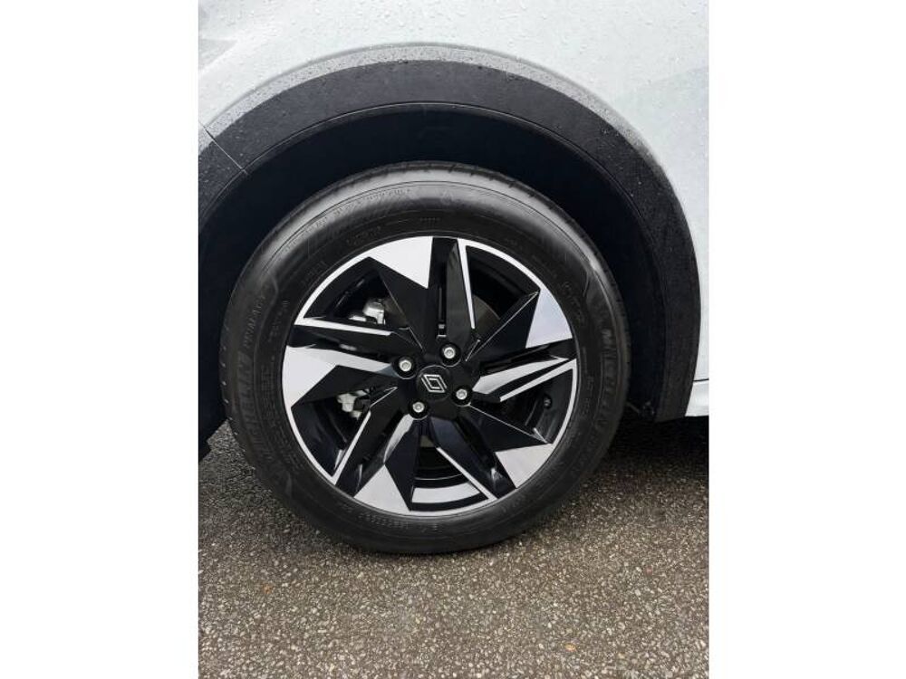Clio E-Tech full hybrid 160 ch Techno 2026 occasion 56800 Plo&euml;rmel