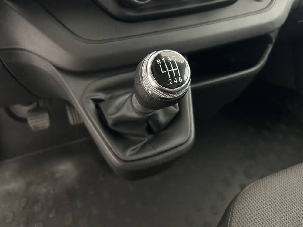 Trafic TRAFIC FG BLUE DCI 130 L1H1 3T GSR2 ADVANCE 2024 occasion 29900 Concarneau