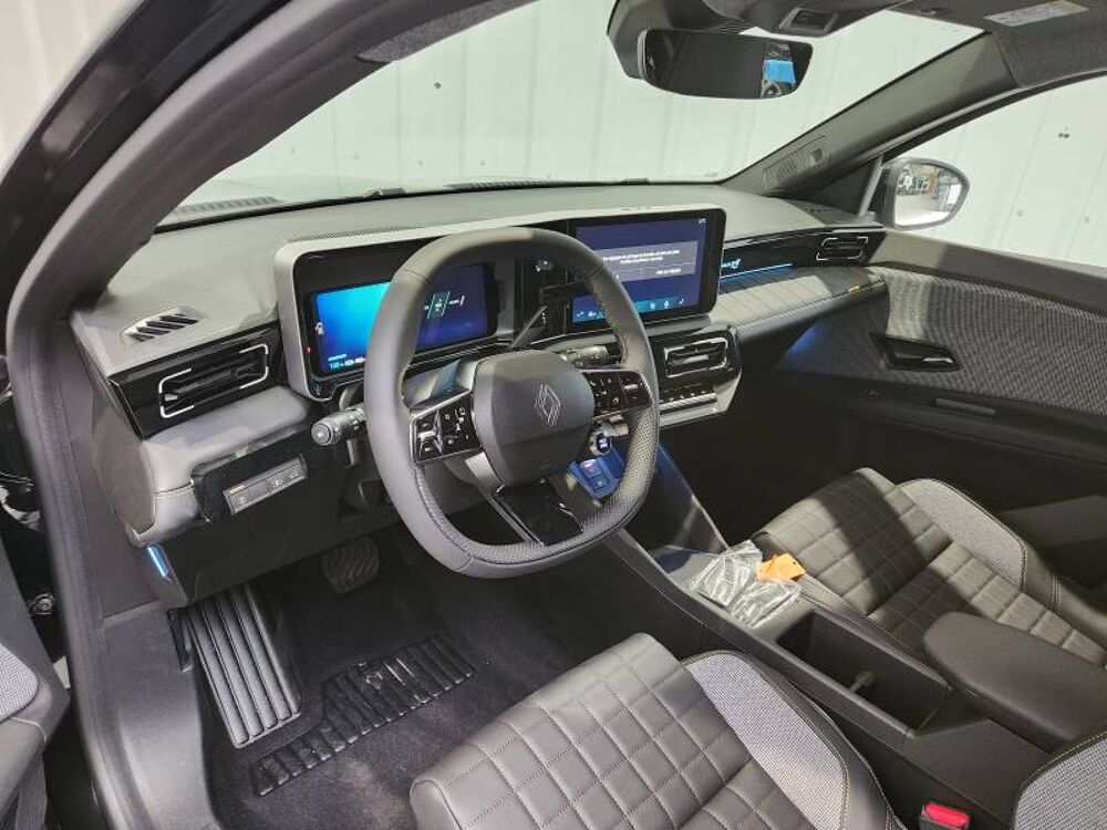 R4 Renault 4 E-Tech Electrique 150 ch autonomie confort Iconic 2026 occasion 29600 Morlaix