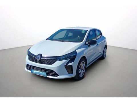 Annonce voiture Renault Clio 17390 €