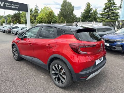 Captur E-Tech full hybrid 145 Evolution 2022 occasion 56800 Plo&euml;rmel