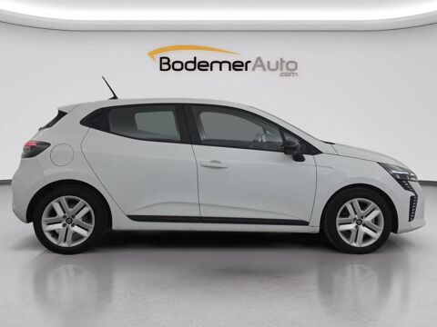 Clio E-Tech full hybrid 145 Evolution 2023 occasion 29000 Quimper