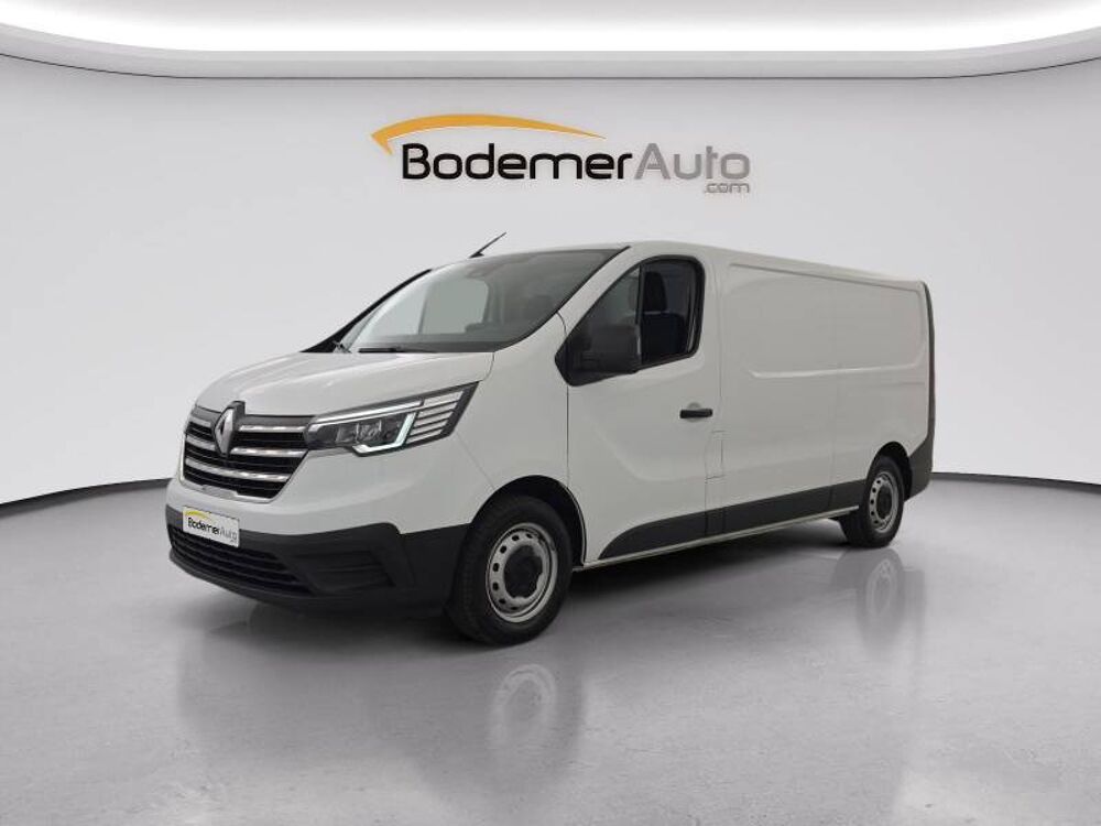 Trafic TRAFIC FGN L2H1 3000 KG BLUE DCI 130 GRAND CONFORT 2022 occasion 29000 Quimper