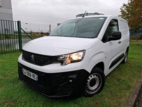 Peugeot Partner PARTNER FOURGON STANDARD 650 KG BLUEHDI 100 S&S BVM6 ASPHALT 2022 occasion Bourgoin-Jallieu 38300