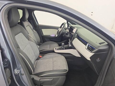 Clio E-Tech 140 - 21 Premi&egrave;re Edition 2021 occasion 29900 Concarneau