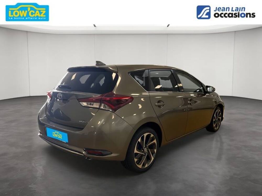 Auris Hybride 136h Design 2017 occasion 38360 Sassenage
