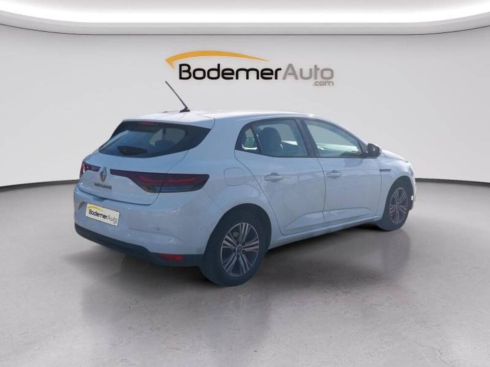 M&eacute;gane Megane IV Berline Blue dCi 115 Evolution 2022 occasion 22600 Loud&eacute;ac