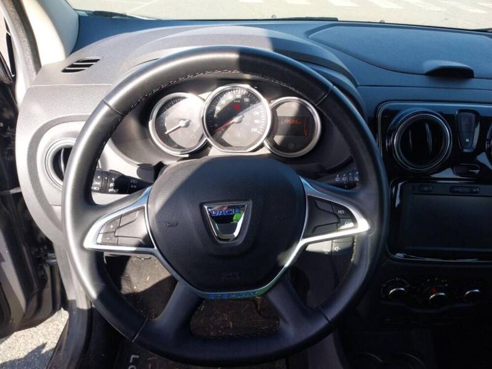 Lodgy dCI 110 7 places Stepway 2017 occasion 29900 Concarneau