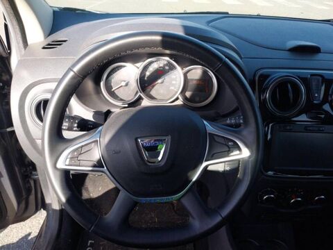 Lodgy dCI 110 7 places Stepway 2017 occasion 29900 Concarneau