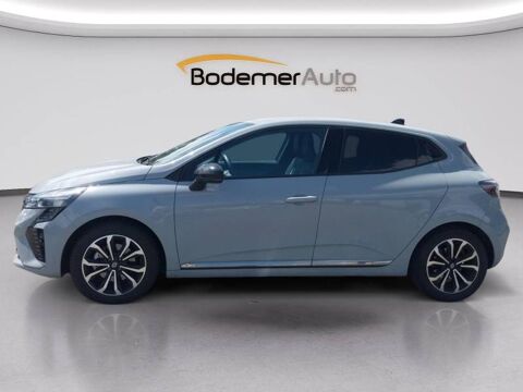 Clio E-Tech full hybrid 145 Techno 2023 occasion 22600 Loud&eacute;ac
