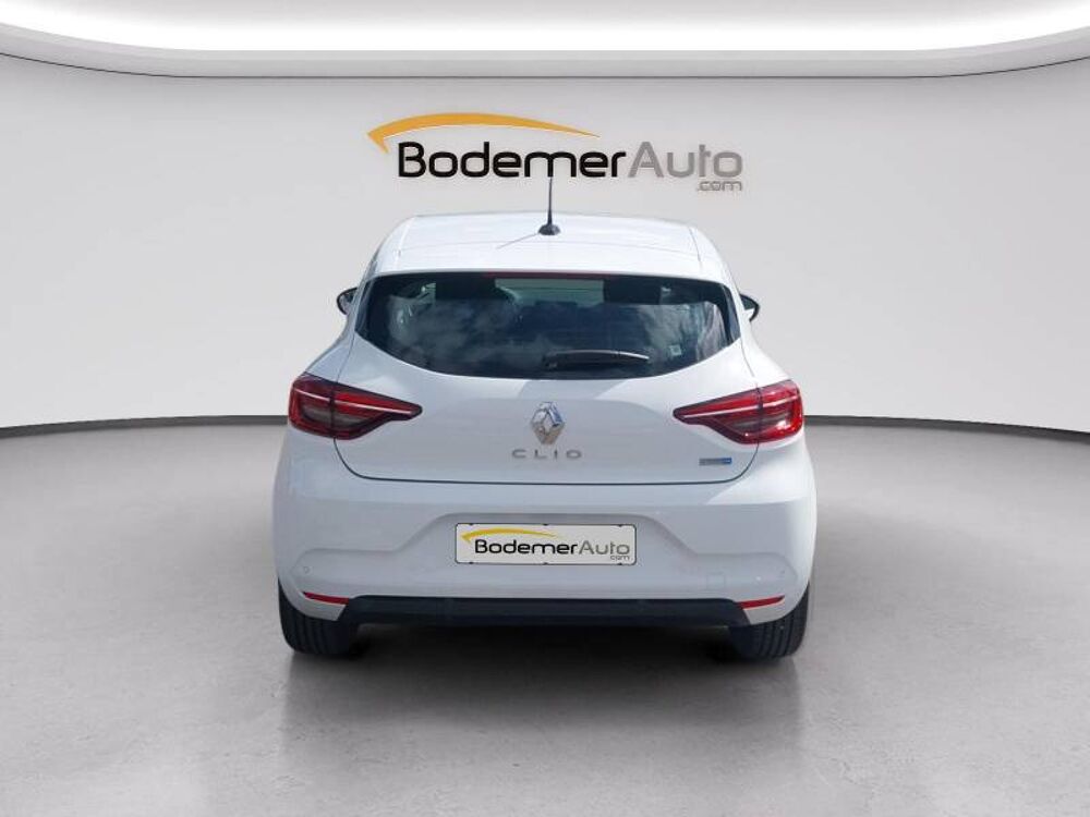 Clio E-Tech 140 - 21N Business 2022 occasion 29000 Quimper