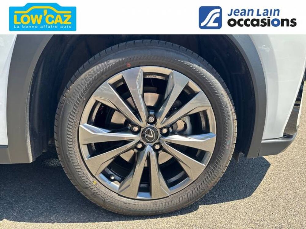 UX 250h 4WD F SPORT Design 2023 occasion 38130 &Eacute;chirolles
