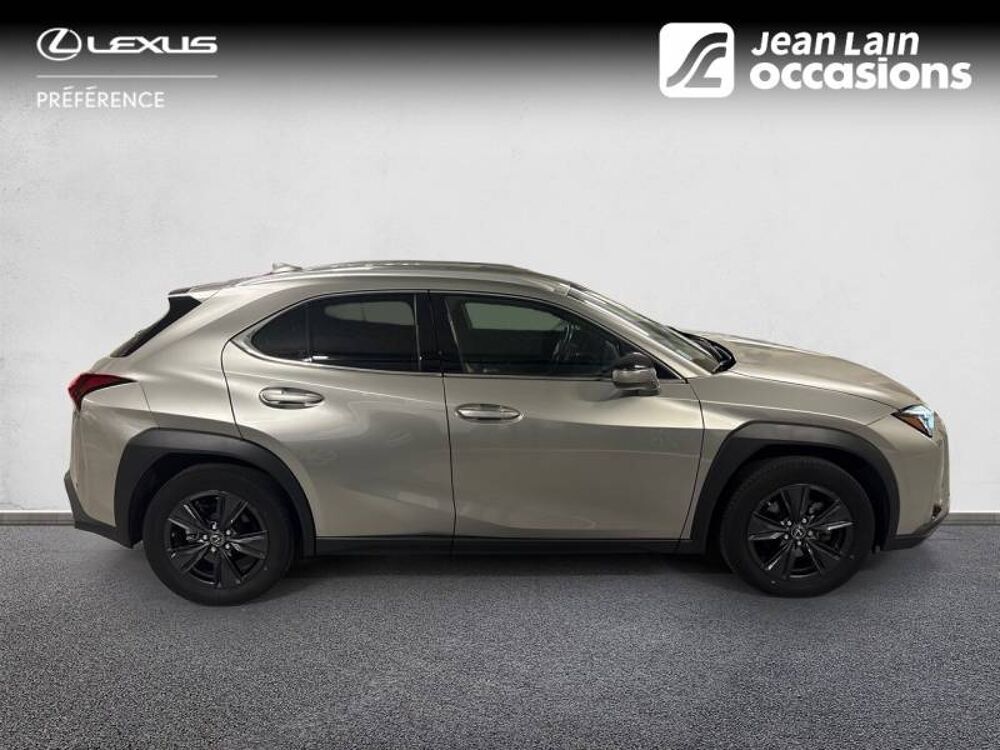 UX 250h 4WD Luxe 2023 occasion 38130 &Eacute;chirolles